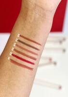 Олівець для губ Lip Liner Farmasi 1